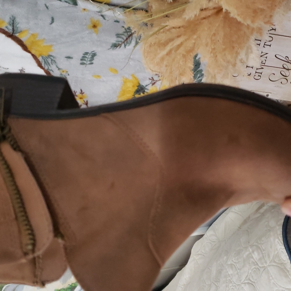 American Rag Booties - Picture 6 of 6